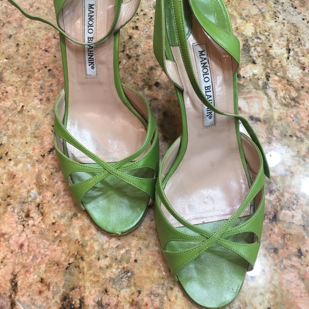 Manolo Blahnik Butterby